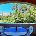 Linet 5- By Interhome * Funtana