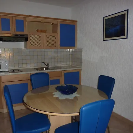 Linet 5- By Interhome