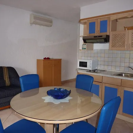 Linet 5- By Interhome Appartement