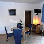 Linet 5- By Interhome Funtana