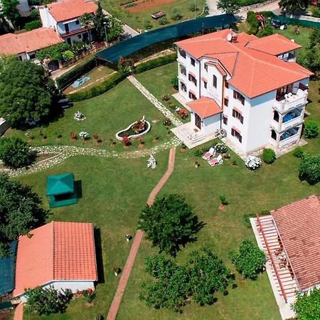 Apartment Linet 5- By Interhome